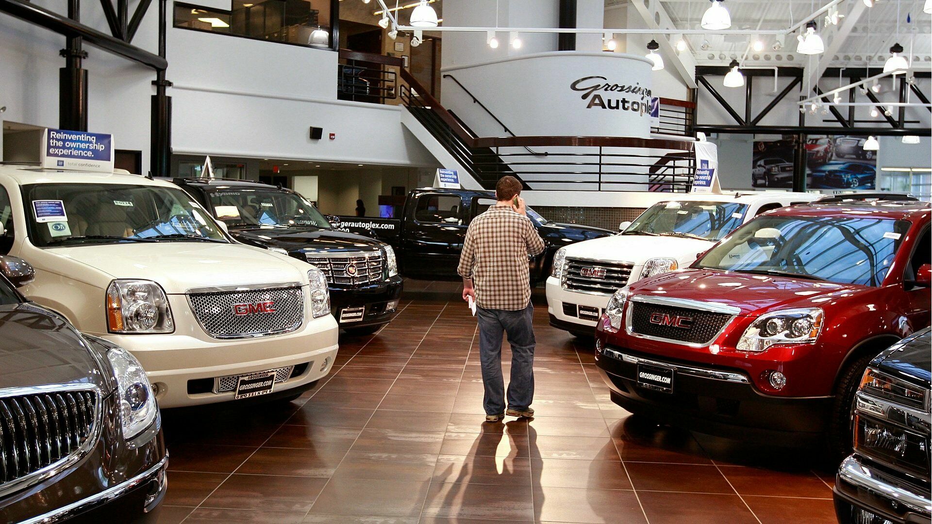 Почему купить новый автомобиль среднему американцу в 6 раз проще, чем россиянину