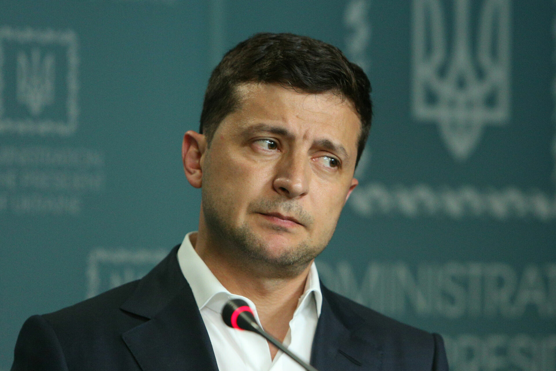Зеленский заявил, что на Украине пропало электричество из-за ракетных ударов