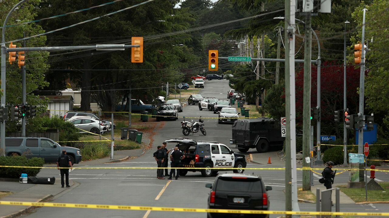 В Канаде шесть полицейских пострадали при перестрелке в банке
