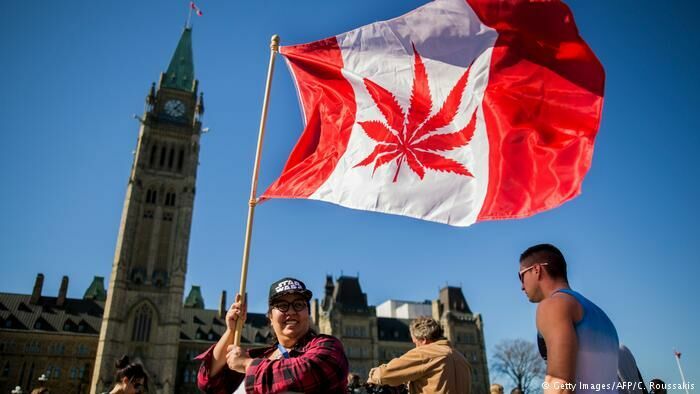 Первый день легализации: в Канаде отмечен повышенный спрос на марихуану