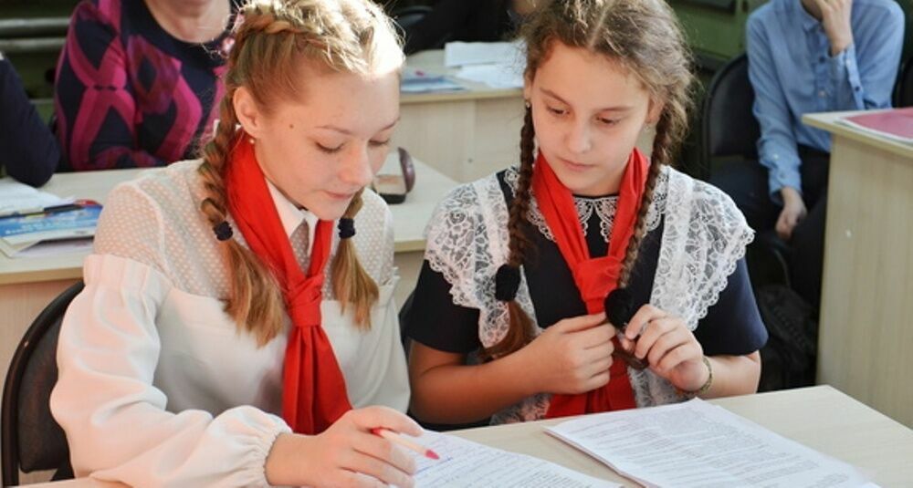 Больше половины петербуржцев выступают за единую школьную форму