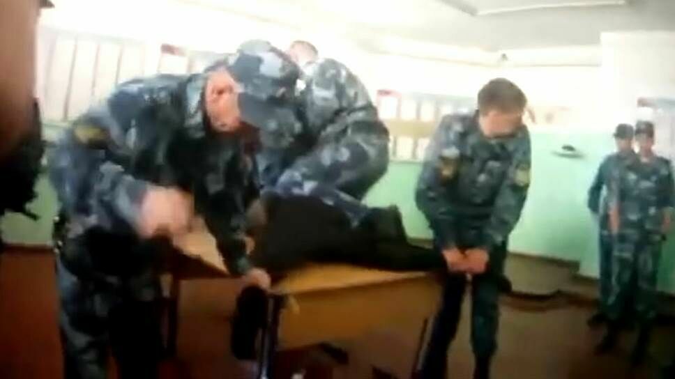 ФСИН обвинил заключенного в том, что он спровоцировал сотрудников на пытки