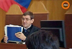 Судья Данилкин возмущен заявлением, что приговор Ходорковскому «спустили сверху» (ВИДЕО)