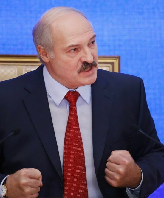 Лукашенко заявил о нежелании белорусов быть «на побегушках» у России
