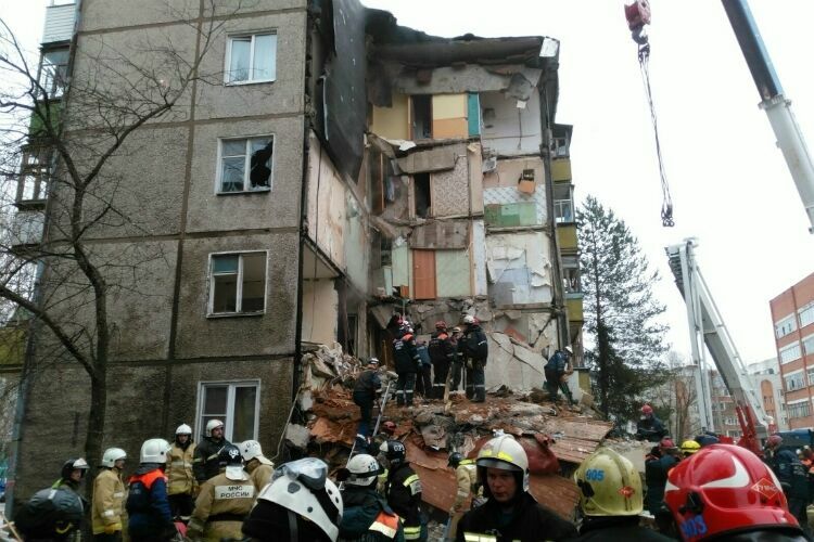Число погибших при взрыве газа в доме в Ярославле возросло до семи человек