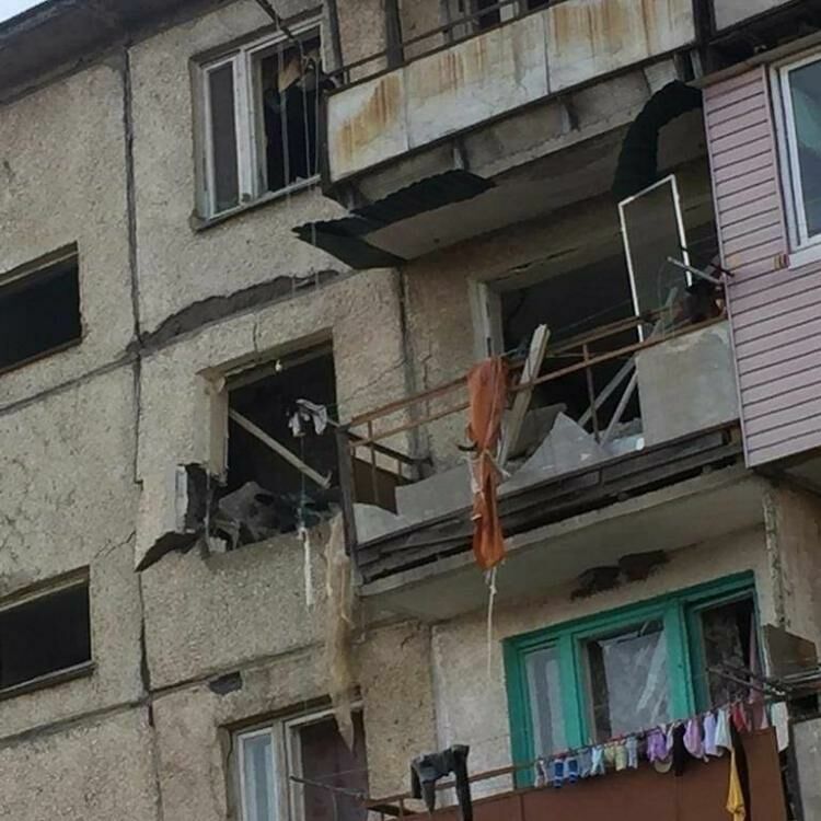 В Приморье из-за взрыва обрушилась многоэтажка