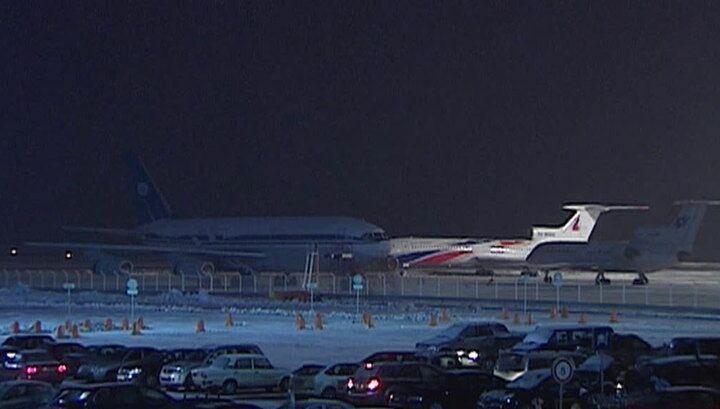 В аэропортах Москвы  из-за непогоды отменены около 100 рейсов