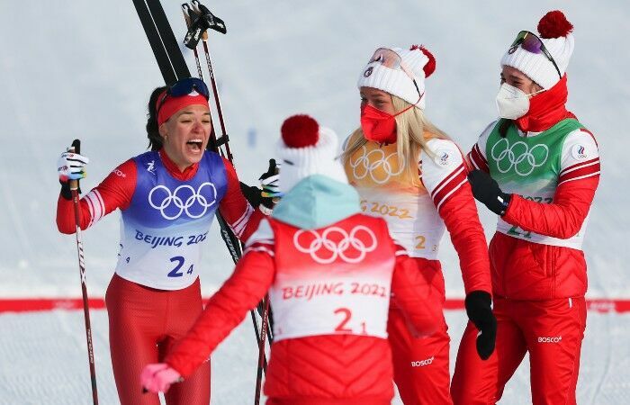 Российские лыжницы взяли золото в эстафете на Олимпиаде