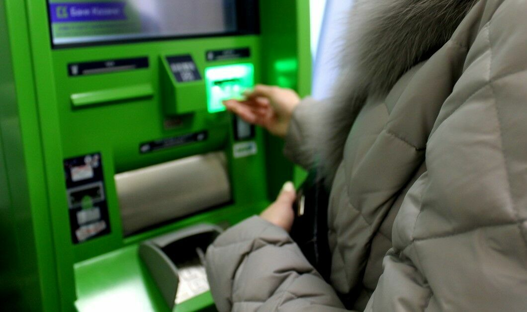Банки РФ начнут закупать отечественные банкоматы на процессорах «Эльбрус»