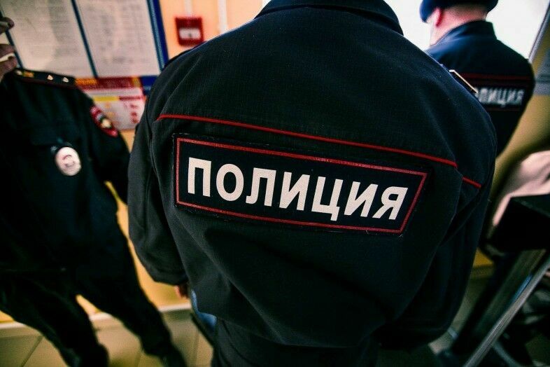 В Иркутске в подъезде жилого дома застрелили коллектора