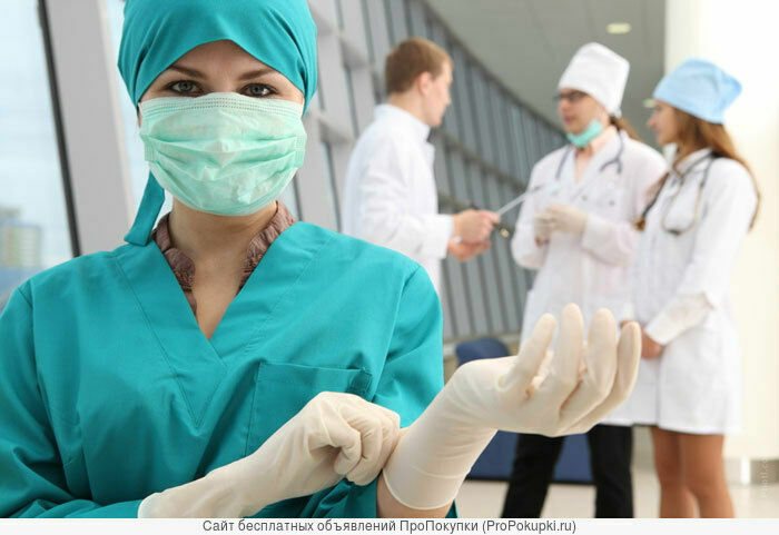 На Сахалине медсестру уволили после фотосессии с беспомощным больным