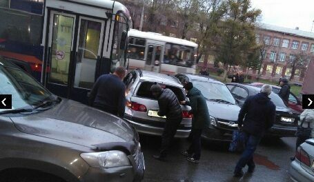 В Кемерово произошло массовое ДТП с участием троллейбуса