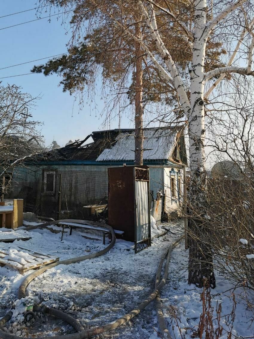 Трое детей погибли на пожаре в Оренбургской области