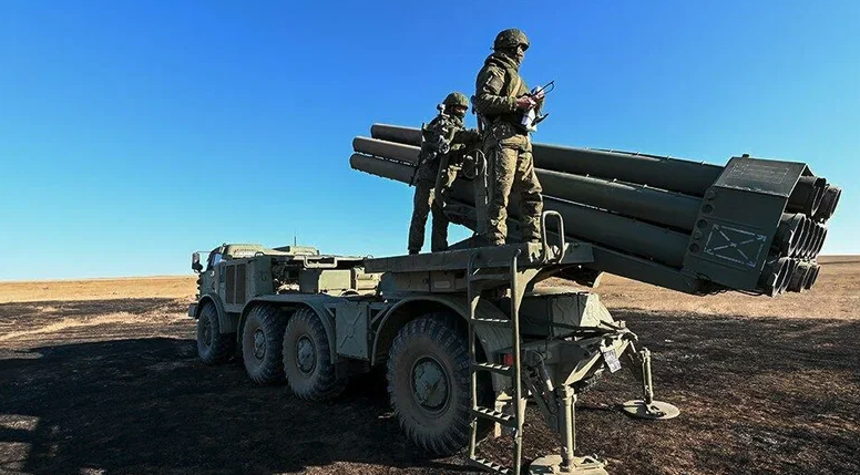 Российские ПВО сбили две ракеты на окраине Херсона