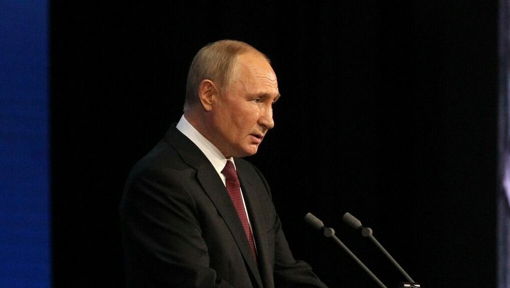 Путин поучаствует в съезде союза промышленников и предпринимателей