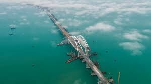Крымский мост откроют в мае