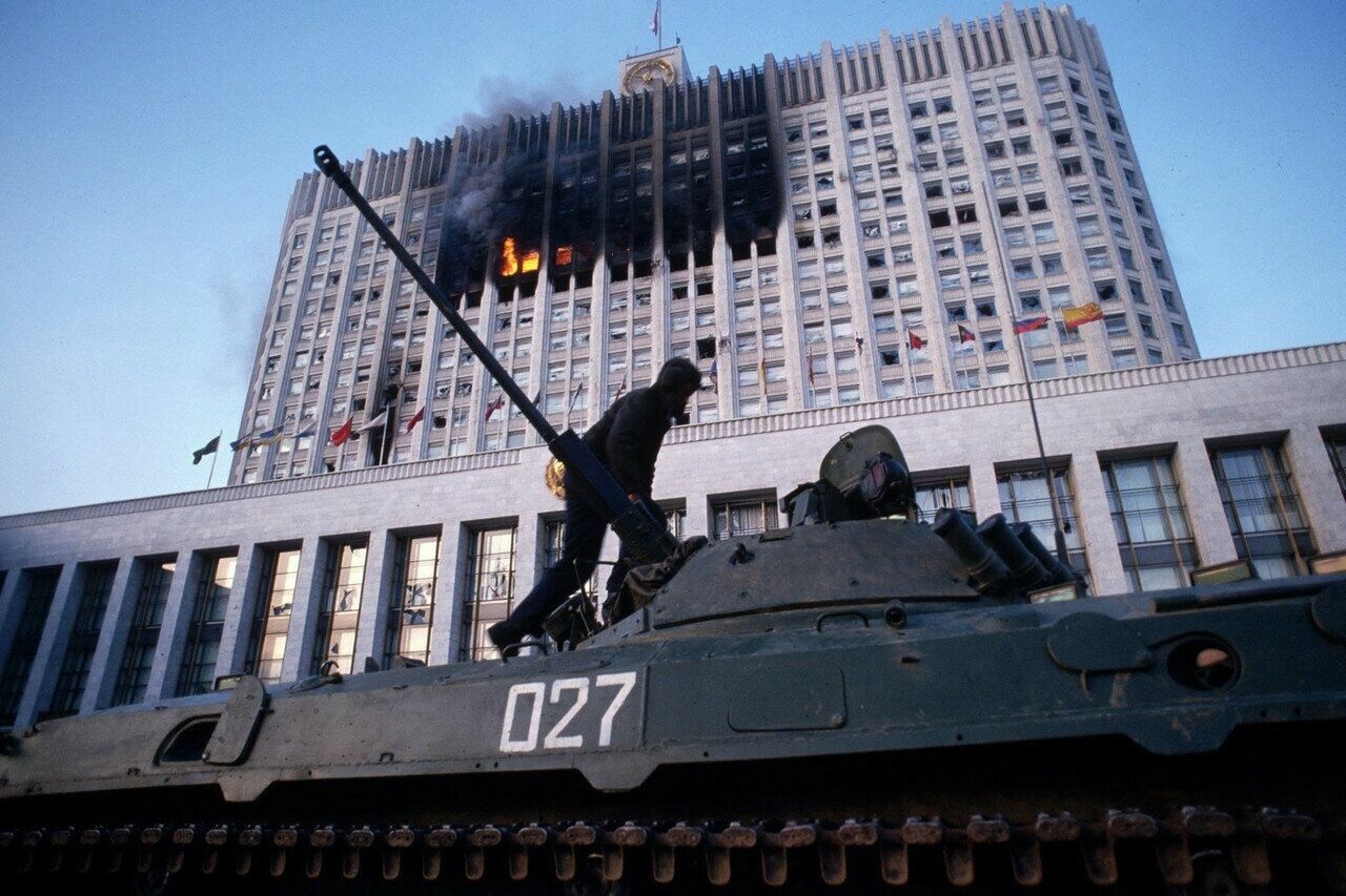 Ужасная октябрьская революция: поворот на авторитаризм начался в 1993 году