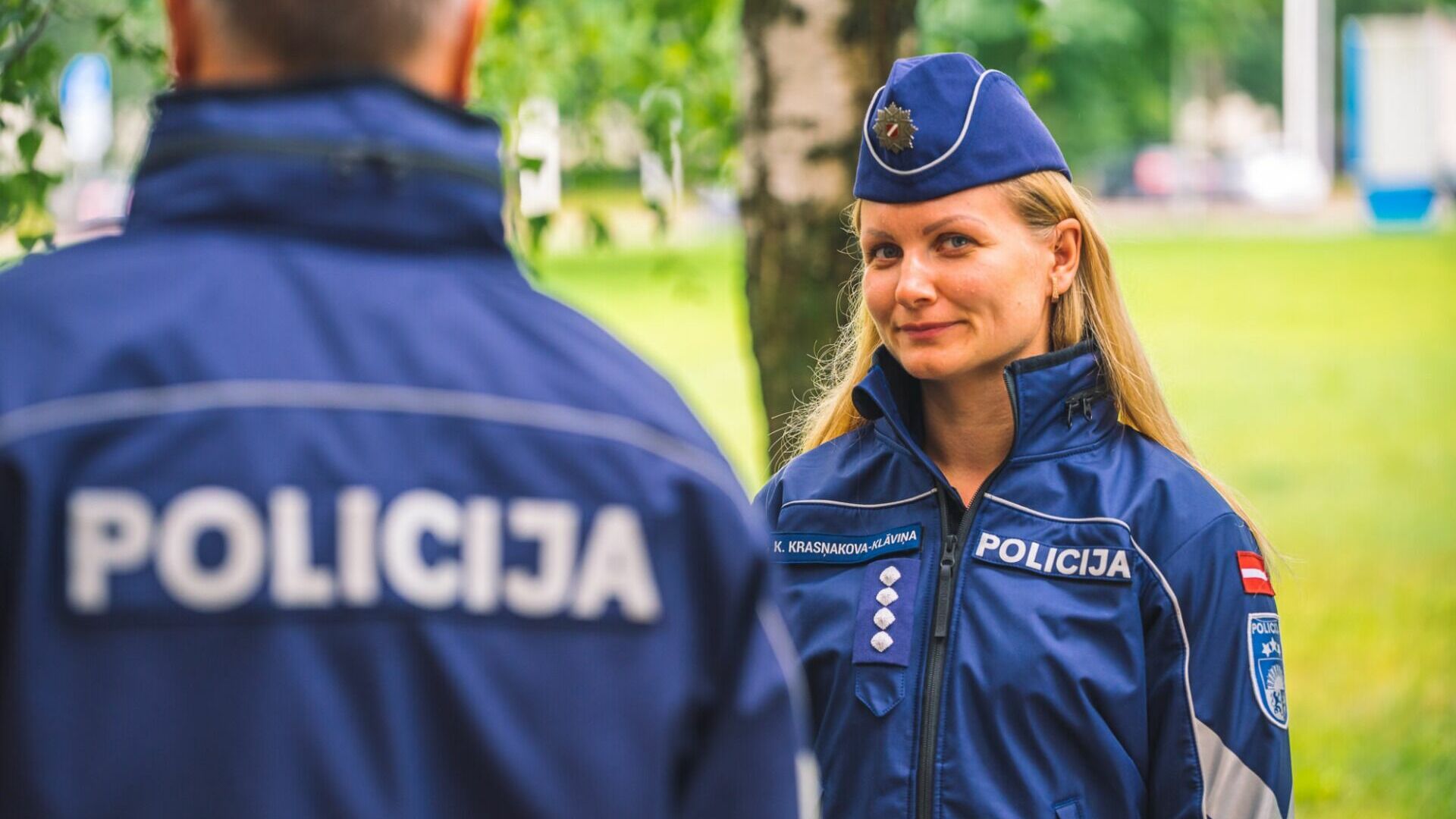 В посольство РФ в Риге вызвали полицию из-за подозрительной посылки