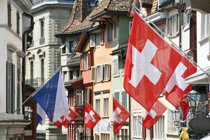 Швейцария усложнила аккредитацию для дипломатов из России