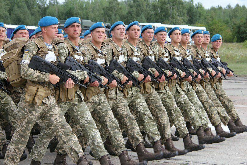 На параде в Киеве прошли военные 9 стран НАТО