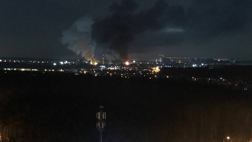 В подмосковном Видном произошли пожар и взрыв на заводе «Москокс»