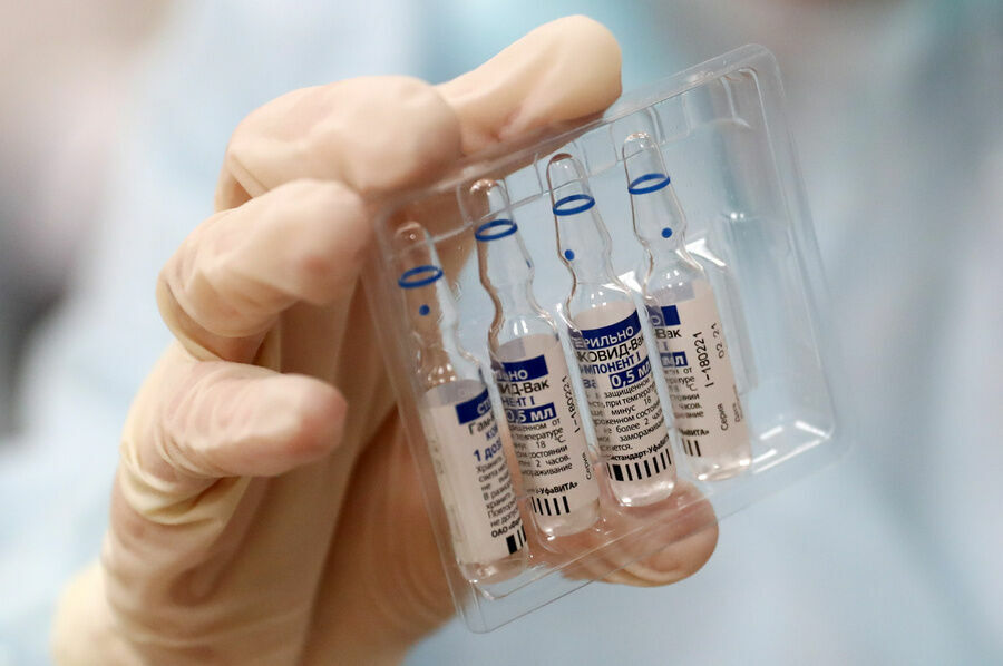 EUobserver заявила о четырех погибших после вакцинации "Спутником V" в РФ
