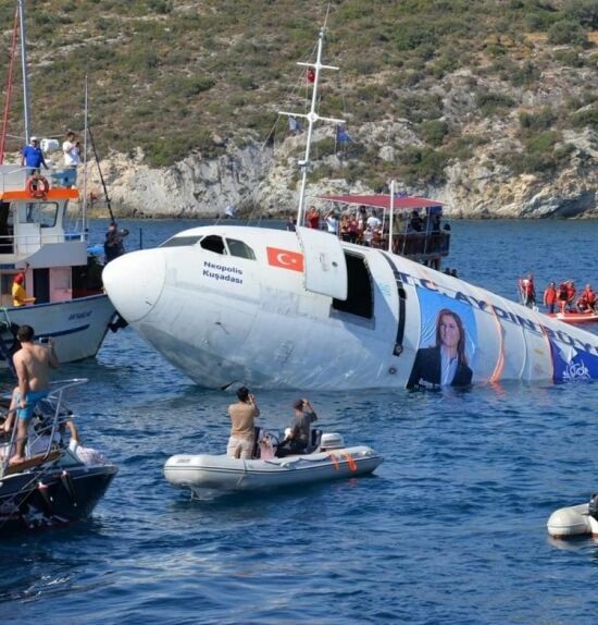 В Турции для привлечения туристов затопили Airbus A300