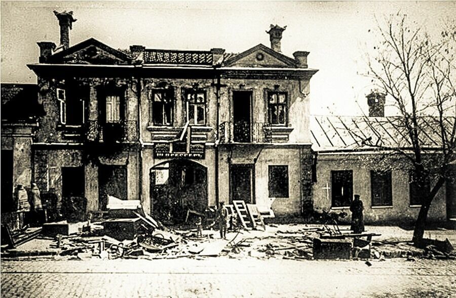 7  апреля:  в  1903-м в  Кишинёве прошел еврейский  погром