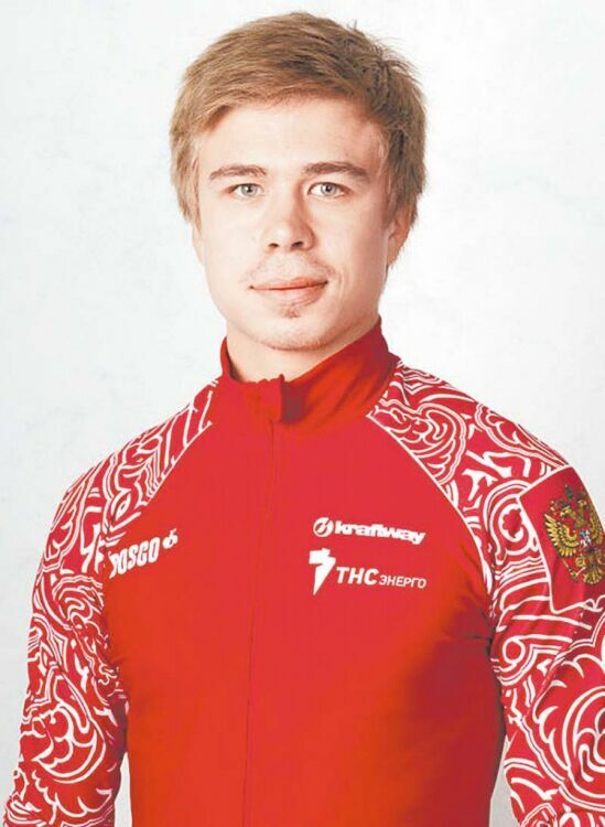 Чемпион мира по шорт-треку Семен Елистратов