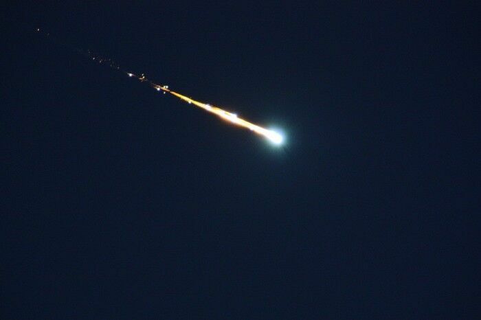 В небе над Кипром взорвался метеорит