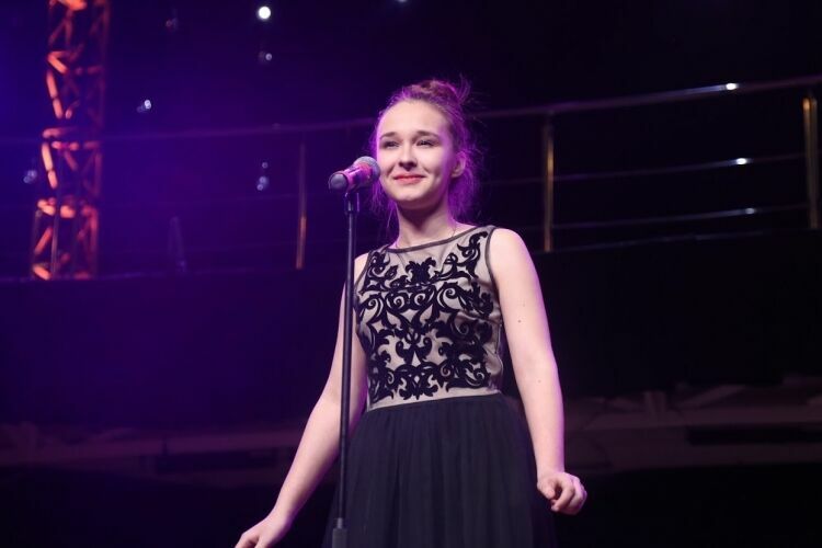 14-летняя композитор и певица Анастасия Крюкова выиграла приз «Дебютант»