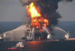 В США взорвалась нефтяная платформа