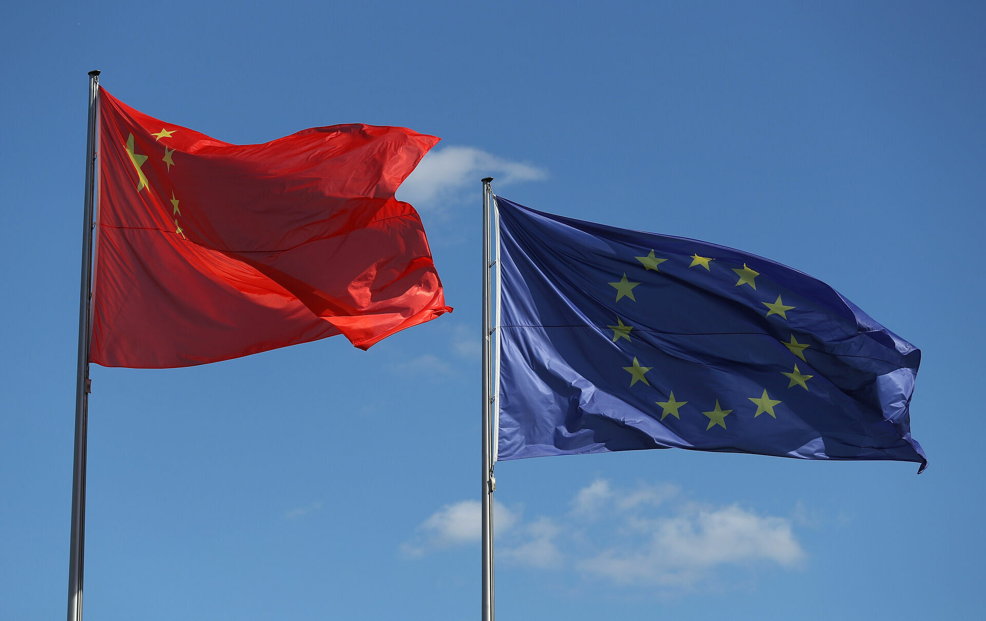 Китай впервые за 30 лет попал под санкции Евросоюза