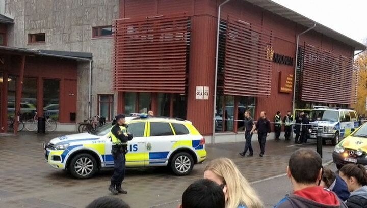 Вооруженный мечом мужчина устроил резню в шведской школе: один человек убит, четверо ранены