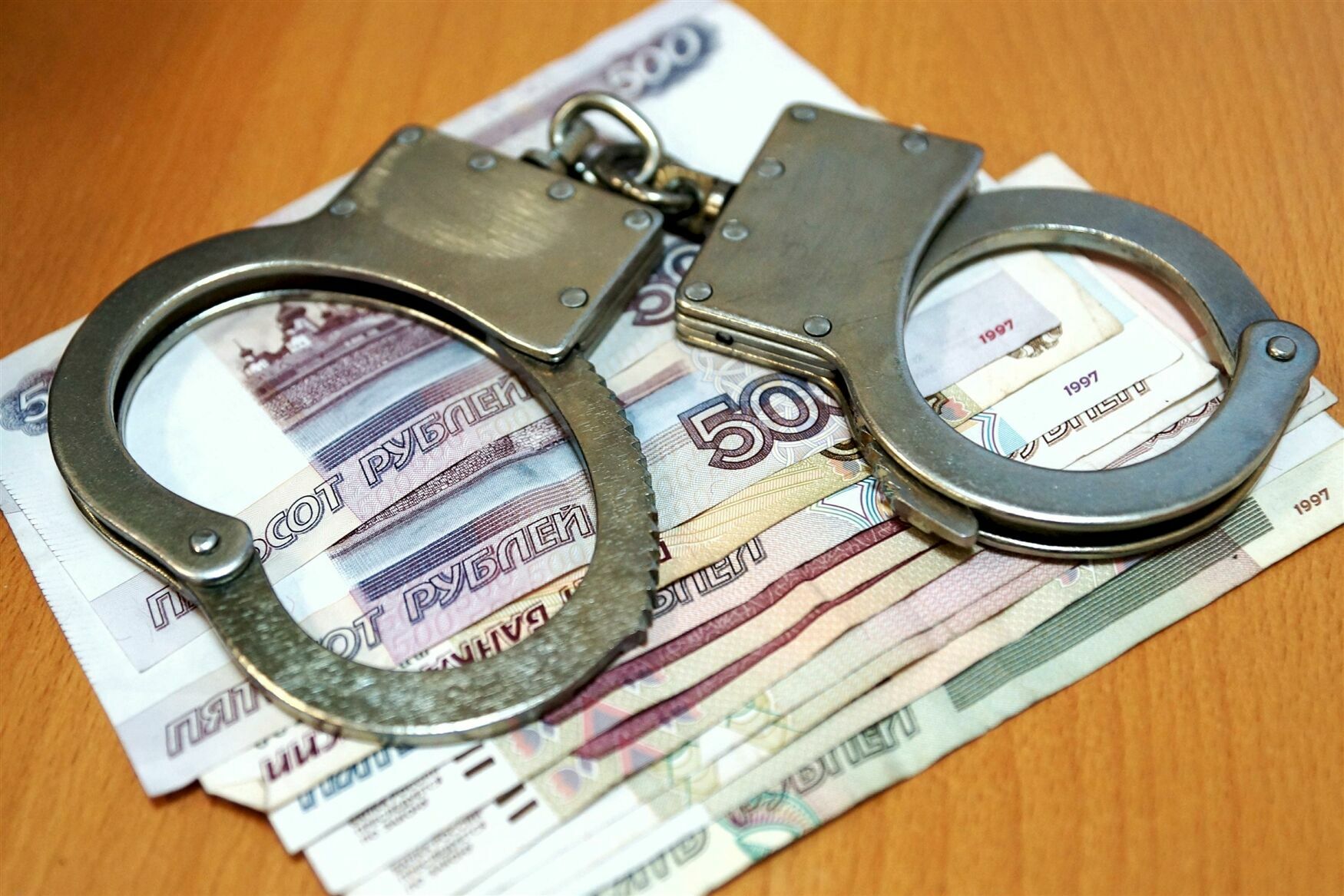 Безработная мошенница "развела" хабаровчан на 8 млн рублей