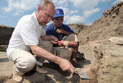 Путин нашел два артефакта в затопленном городе Фанагория