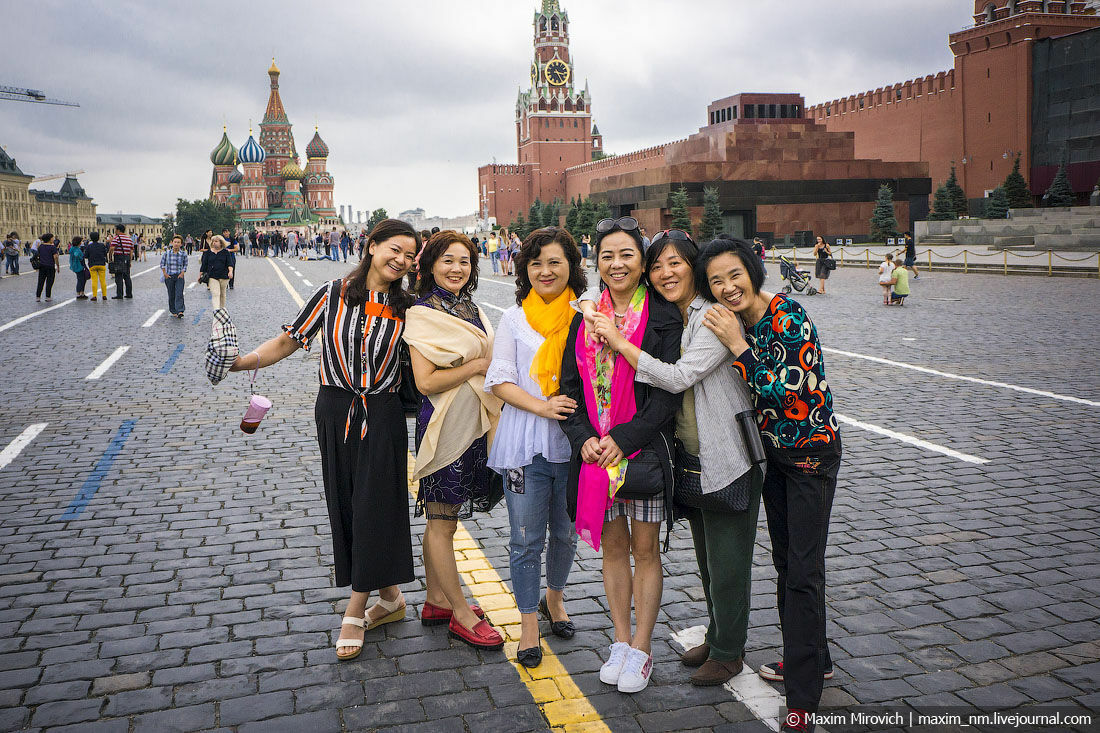 "Туристические животные": манеры китайцев поражают европейцев