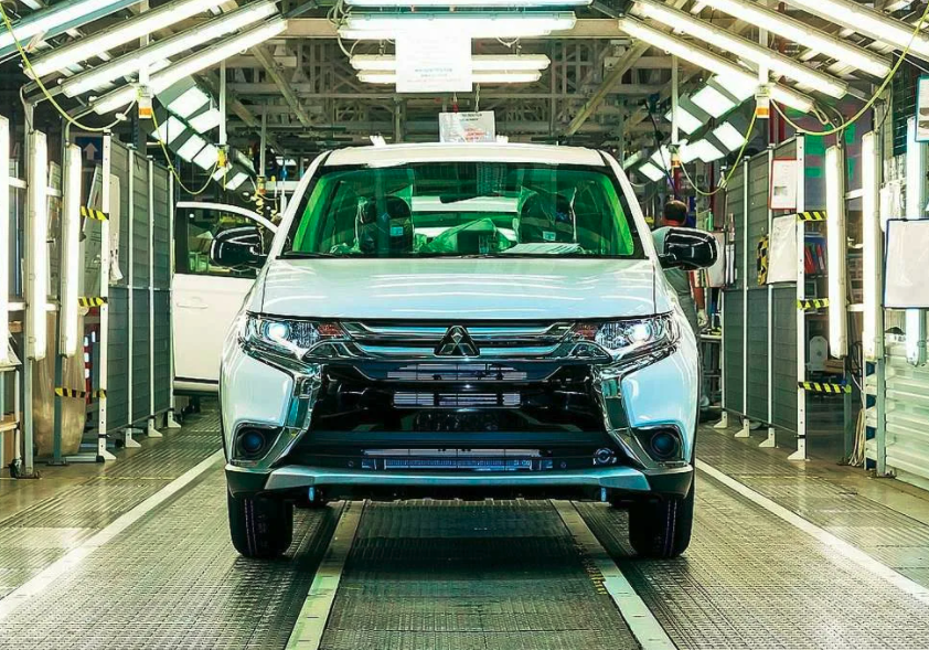 Mitsubishi приостановила выпуск автомобилей на заводе в РФ