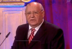 В день 80-летия Горбачев вручил премии «изменившим мир» (ВИДЕО)