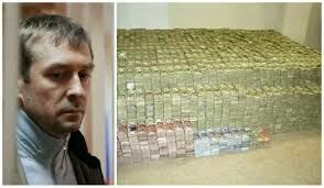 Из конфискованных у полковника Захарченко миллиардов украли 3 млн евро