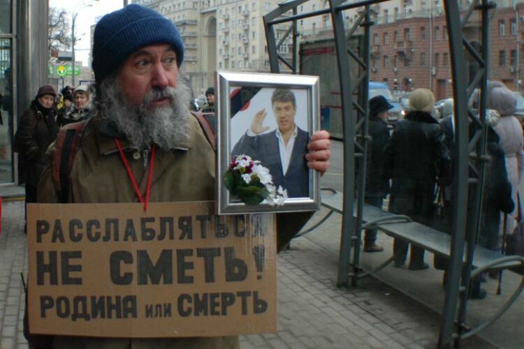 Борис Немцов похоронен на Троекуровском кладбище Москвы