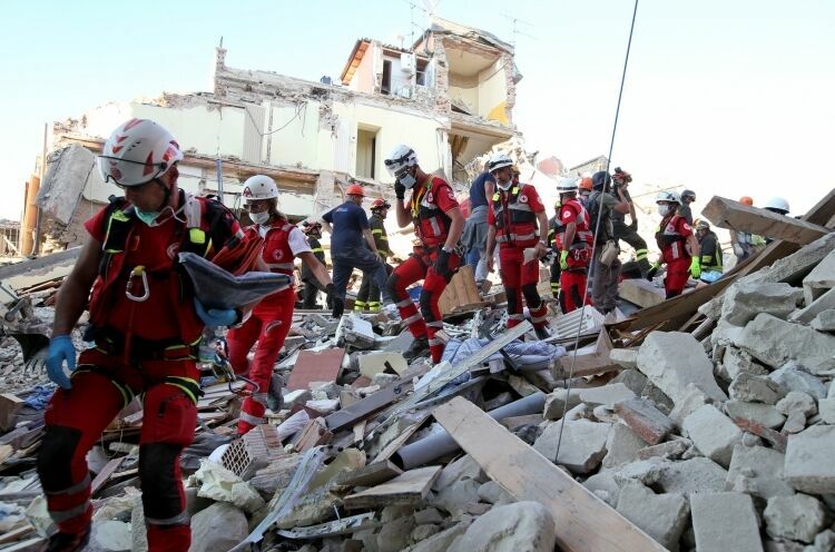 В Италии найдены тела еще шести погибших при землетрясении