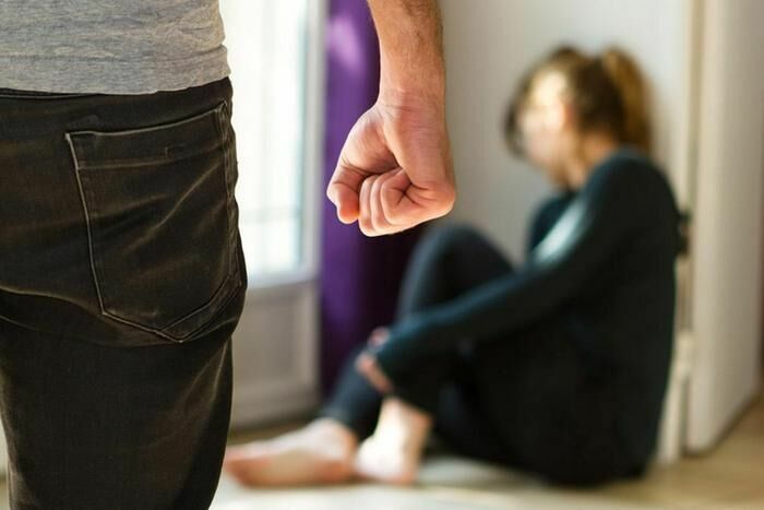 Жертвы домашнего насилия должны бесплатно получать временное жилье