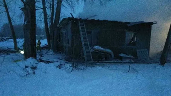 Число жертв при пожаре в Томской области увеличилось до 11 (ВИДЕО)