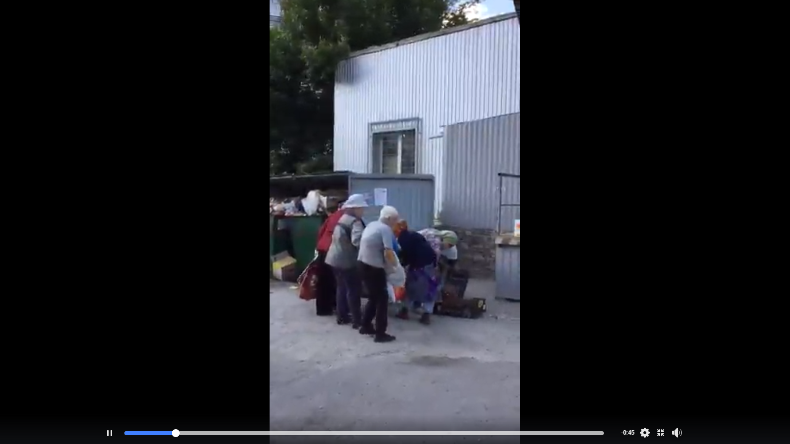 Голодное утро: как ульяновские пенсионеры борются за «просрочку» (видео)