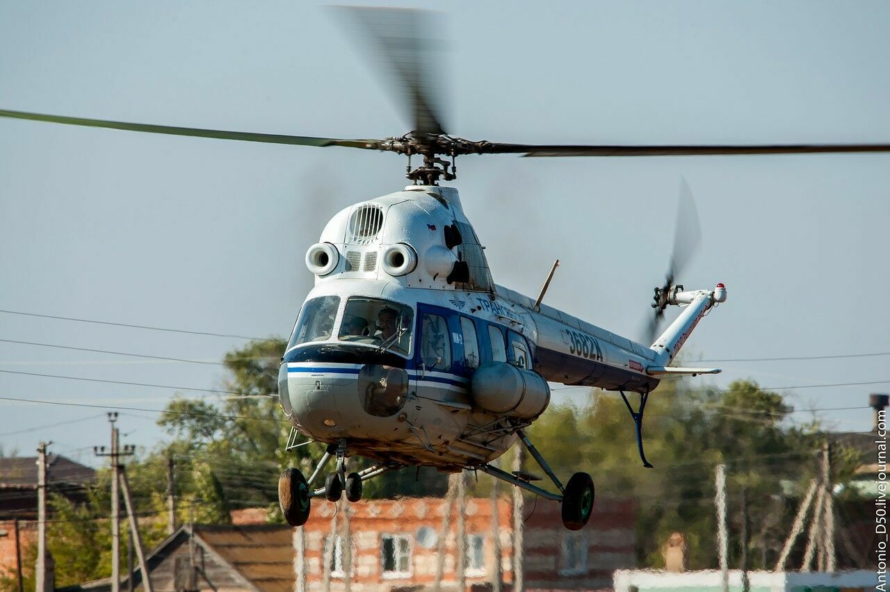 На Ставрополье попытались закопать обломки упавшего вертолёта Ми-2