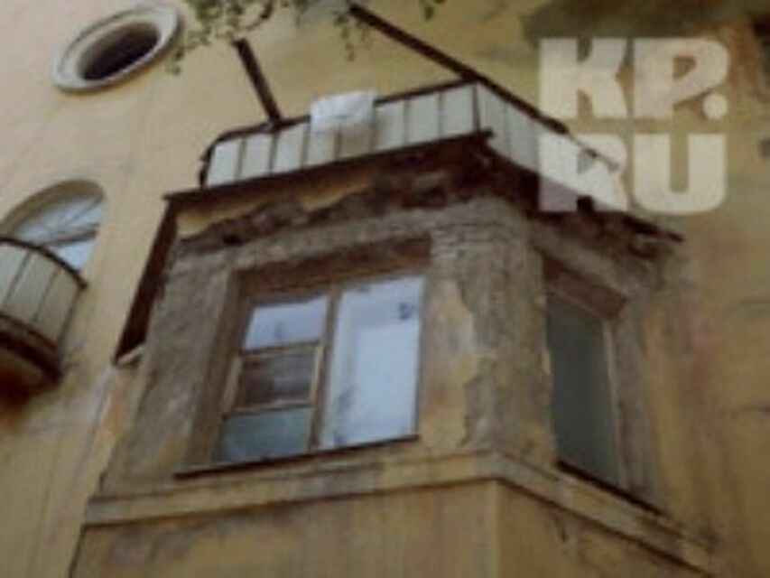 Однажды в здании  саратовской областной психиатрической больницы рухнула целая стена. Фото "КП".