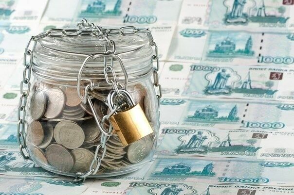 Свыше четверти россиян откладывают деньги на «черный день»