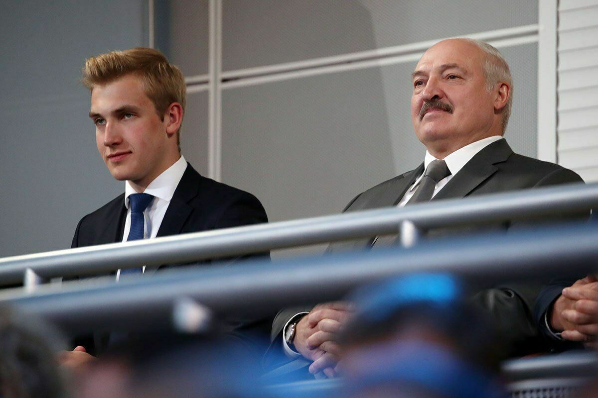 Психолог предположил задержку в развитии у «хронически несвободного» сына Лукашенко