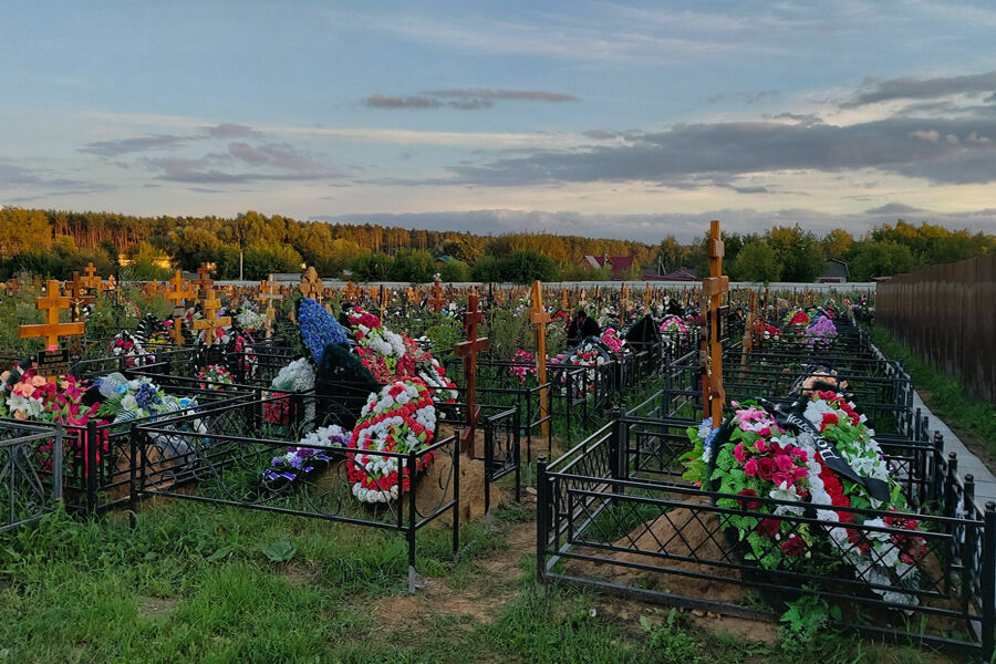 Фото дня: московские кладбища в этом году побили рекорд по числу захоронений